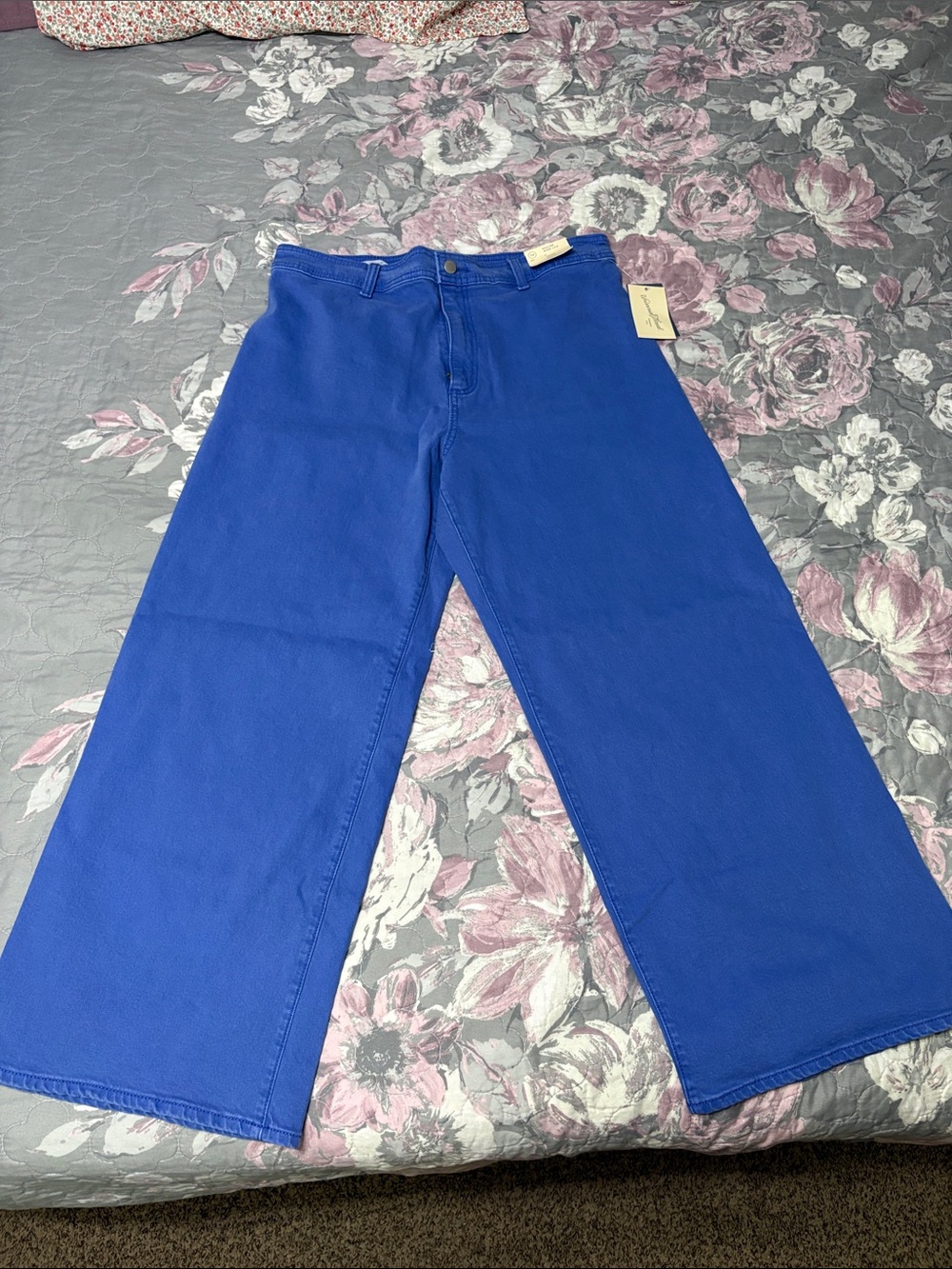 Universal Thread Wide-Leg Jeans in Bright Blue
